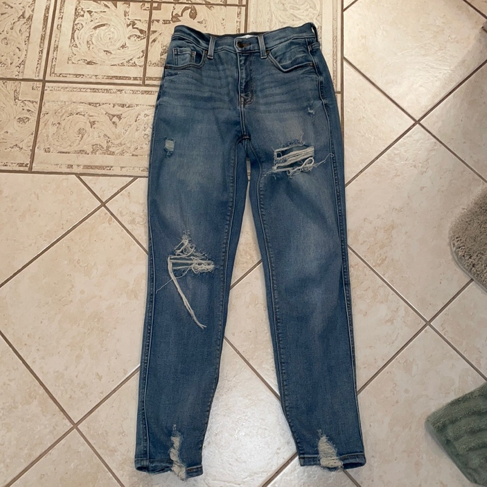 Ripped skinny boyfriend jeans